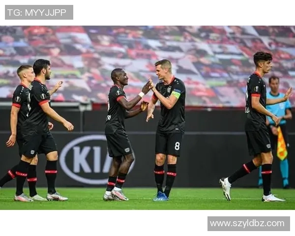 欧联杯波尔图与多特蒙德激战成平局转会传闻引发热议