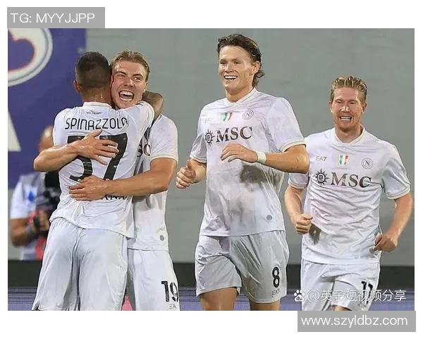 国王杯精彩对决曼联大胜那不勒斯红牌事件引发全场热议