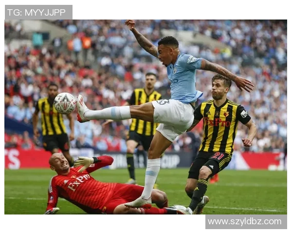 足总杯精彩对决曼城6-2战胜曼联帽子戏法点燃全场激情与十大进球回顾 足总杯精彩对决曼城6-2战胜曼联帽子戏法点燃全场激情与十大进球回顾