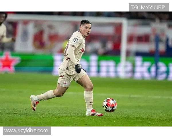 中超盛宴：皇马狂胜曼联五球赛场瞬间引发热烈讨论与数据分析