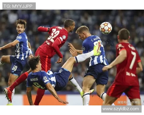 意甲焦点战曼联大胜波尔图红牌争议引发全场热议