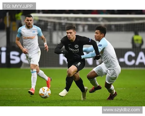 欧联杯激战本菲卡大胜马竞四球狂潮引发全场沸腾